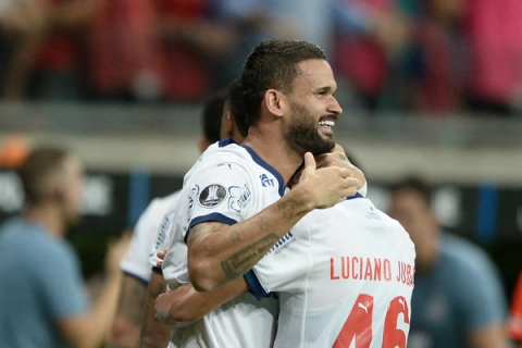BAHIA VENCE MAIS UMA NA LIBERTADORES
