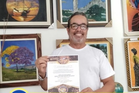 🌎 DO LITORAL DA BAHIA PARA O MUNDO: JORNALISTA DE AREMBEPE RECEBE RECONHECIMENTO INTERNACIONAL PELA DEFESA DA VERDADE