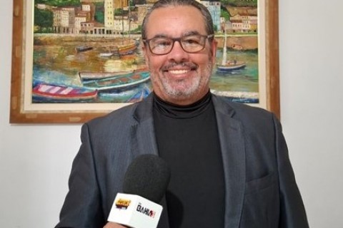 "Jornalista, apresentador e embaixador cultural Nilson Carvalho, da TV Bahia 3 e do Grupo Papo de Artista Bahia."