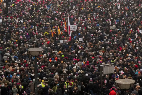 Países da Europa anunciam reforço da segurança no Ártico após ameaça de Trump; Groenlândia agradece apoio