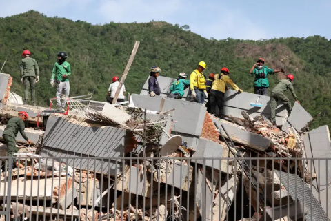 Número de mortos por terremoto na Venezuela sobe para 1.450